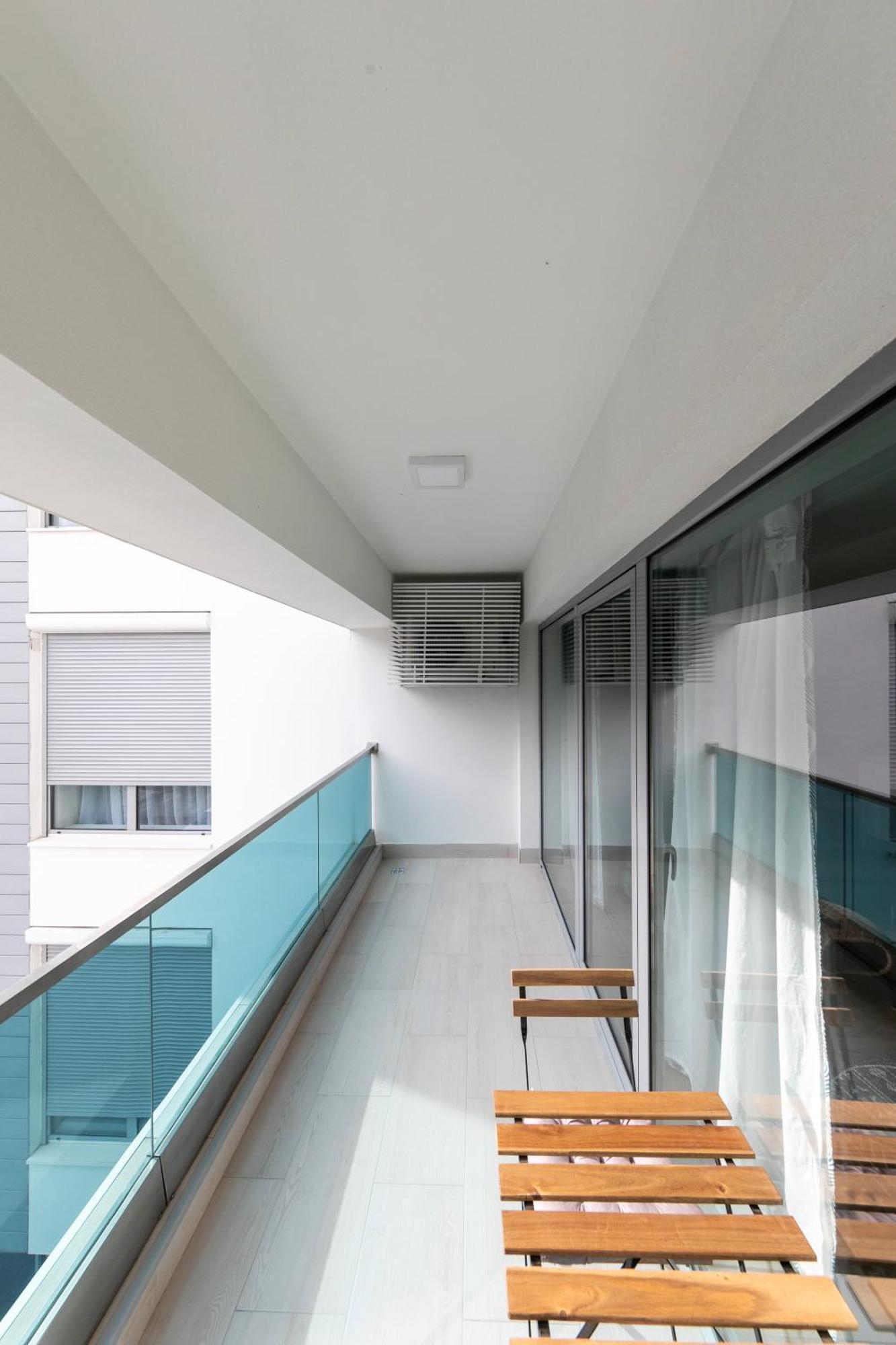 Blue Shadow - Moxa Home - New Building 布加勒斯特 外观 照片